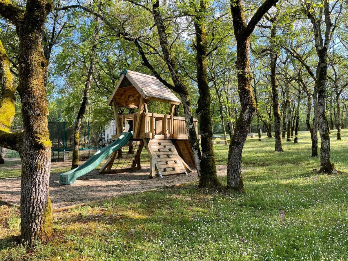 Lodges Du Bois Dodo - Ancien Camping De Bois Redon Septfonds Dış mekan fotoğraf